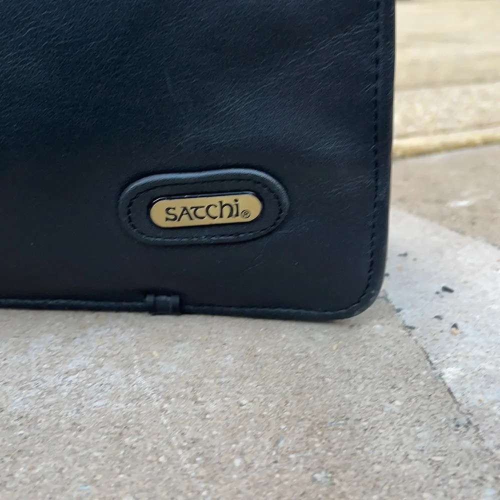 Satchi leather briefcase